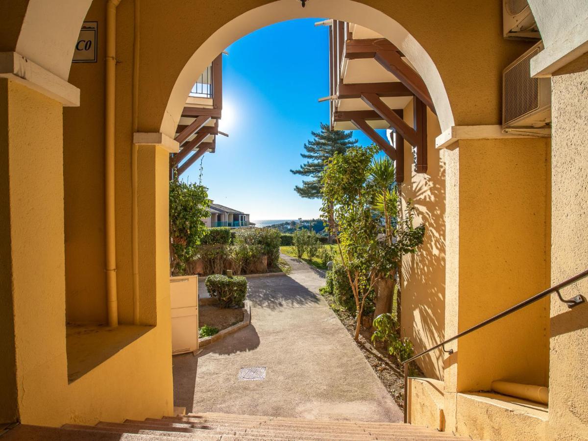 Apartment Village Cap Esterel - Le Village-76 By Interhome Сен-Рафаель Екстер'єр фото