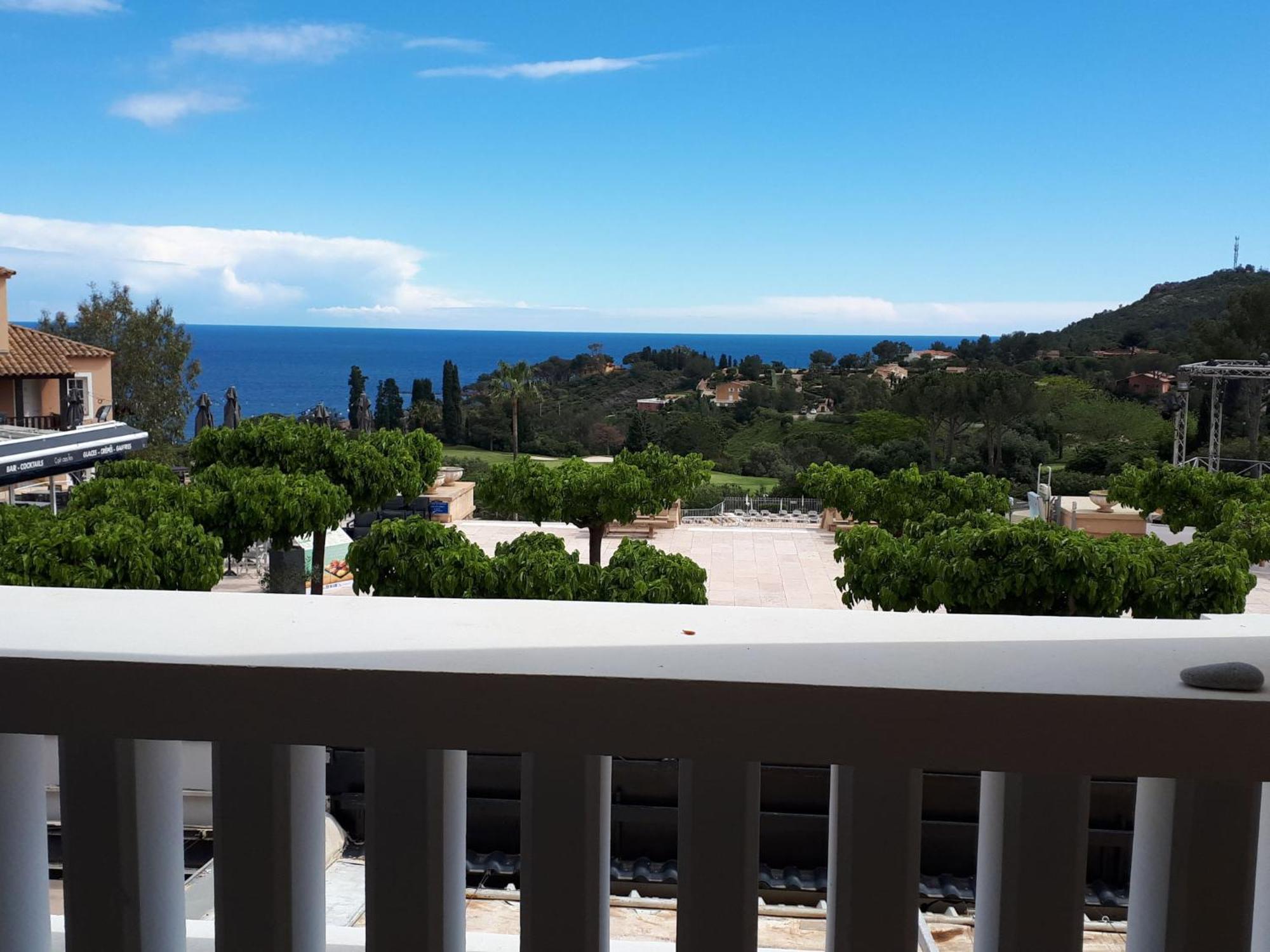 Apartment Village Cap Esterel - Le Village-76 By Interhome Сен-Рафаель Екстер'єр фото
