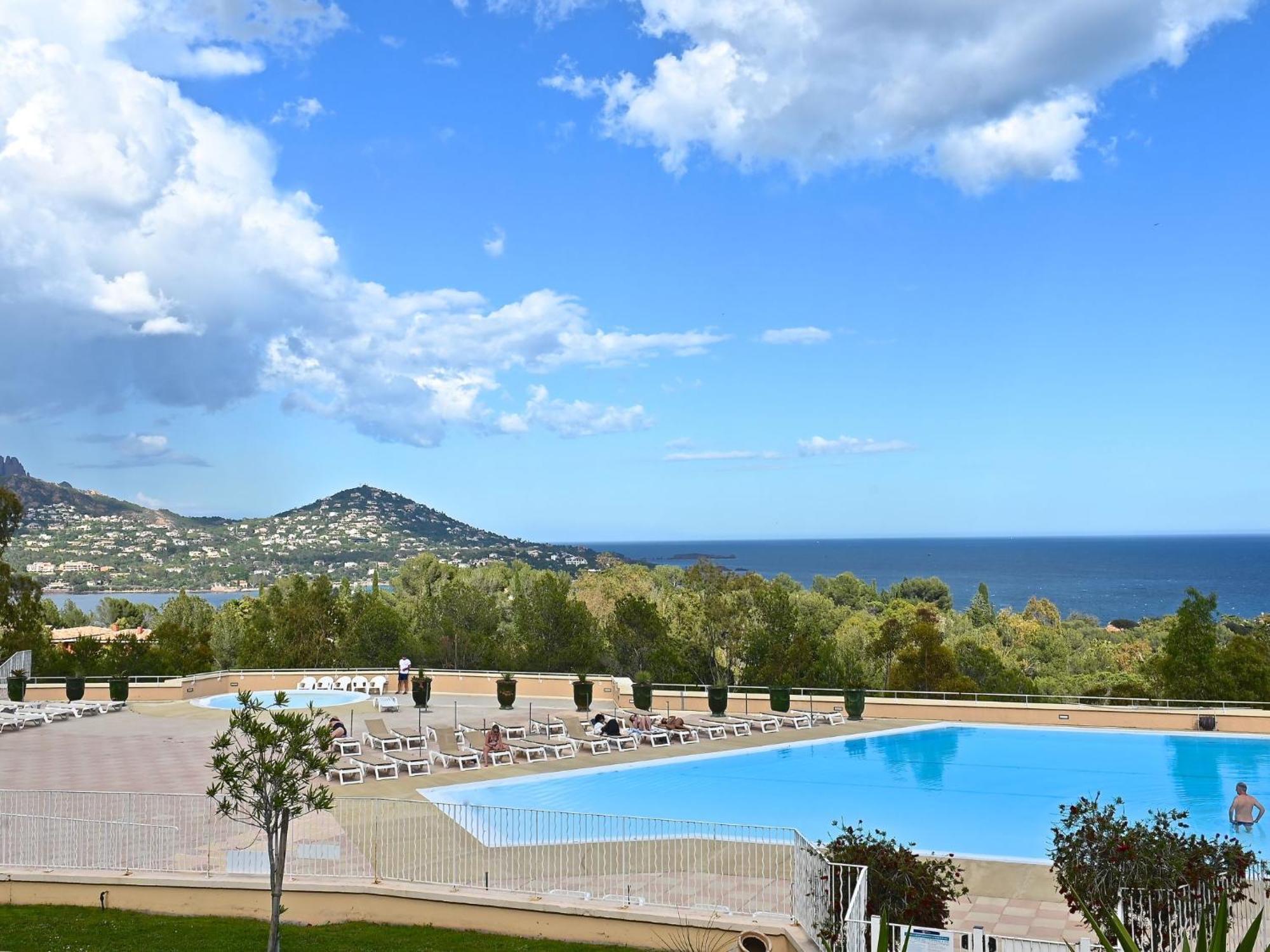 Apartment Village Cap Esterel - Le Village-76 By Interhome Сен-Рафаель Екстер'єр фото