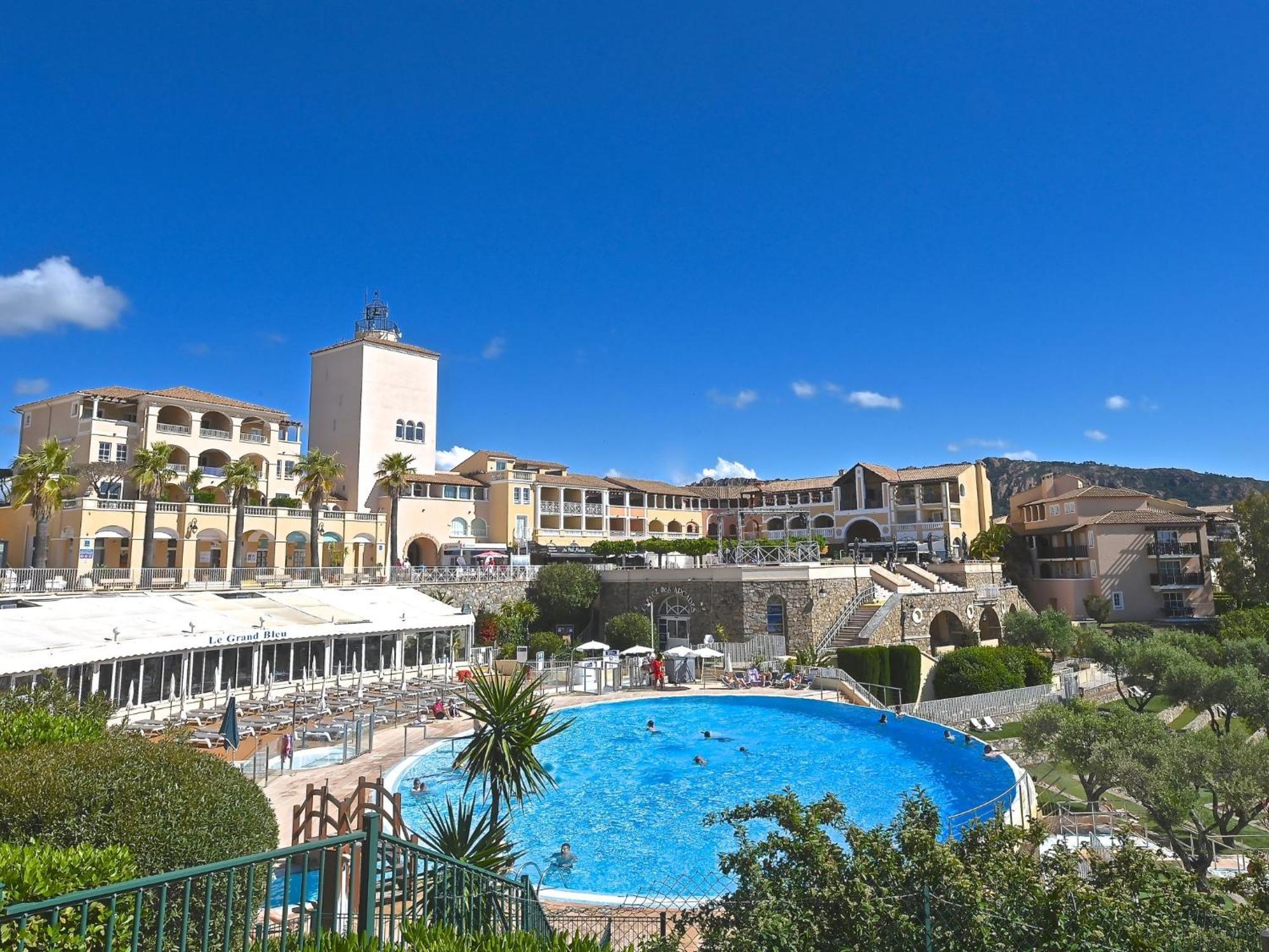 Apartment Village Cap Esterel - Le Village-76 By Interhome Сен-Рафаель Екстер'єр фото