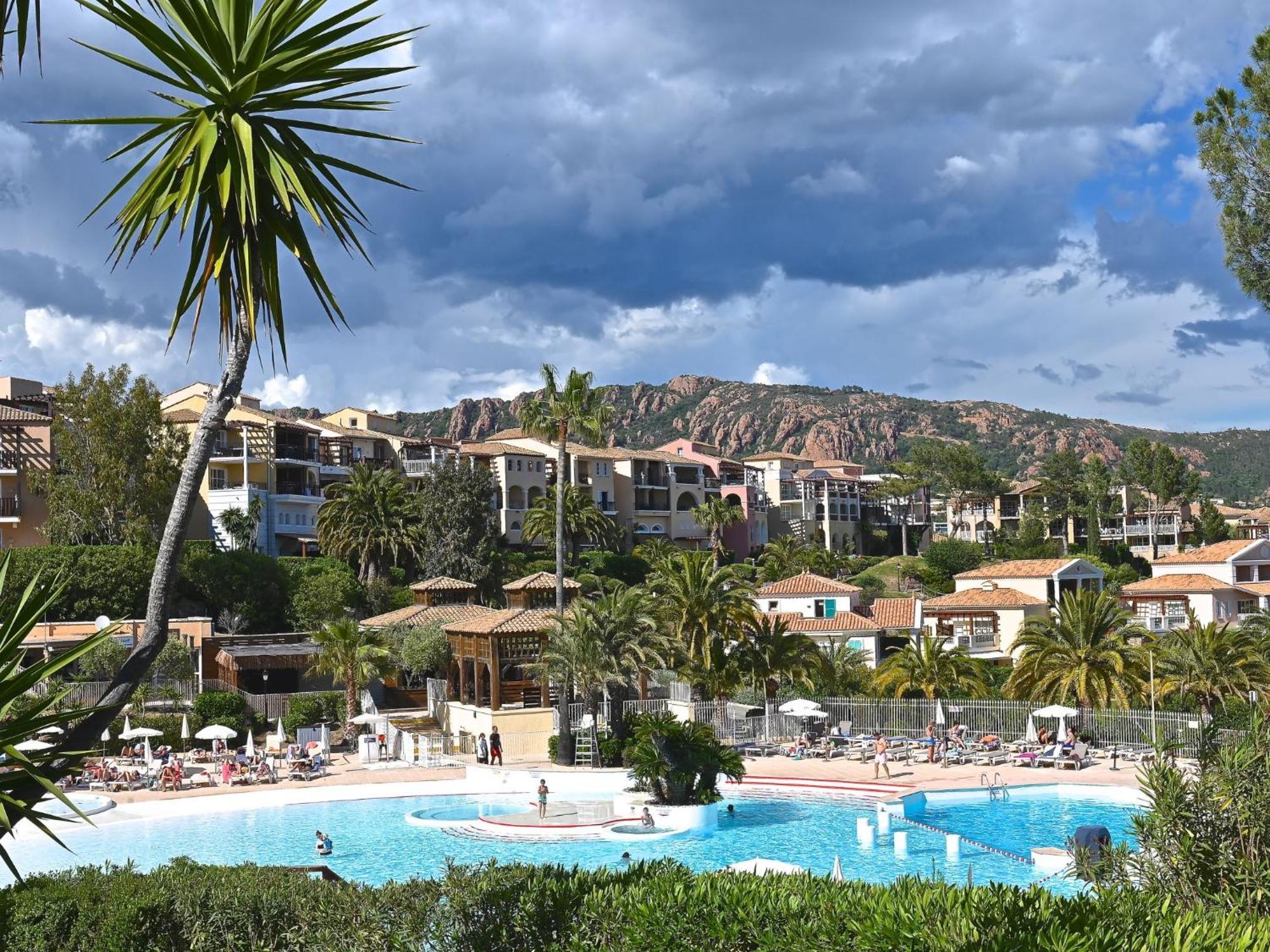 Apartment Village Cap Esterel - Le Village-76 By Interhome Сен-Рафаель Екстер'єр фото